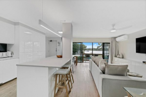 Renovated 3 Bedrooms with Stunning Views and Pool